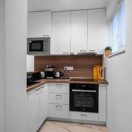 Modern Living - 1bd On Blvd. Tsar Boris Ii * Sófia